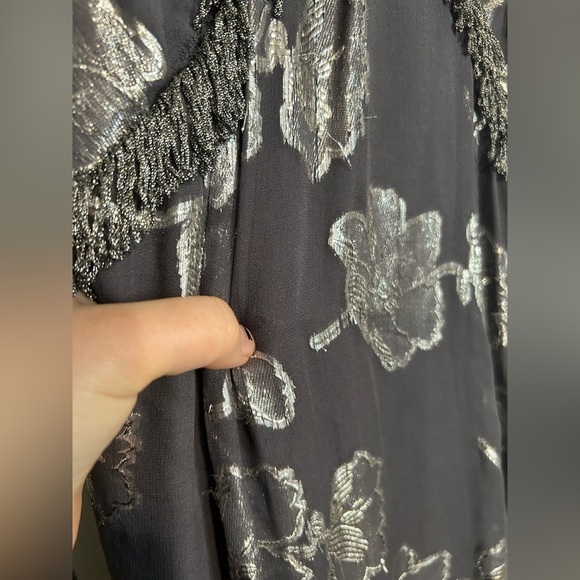 Elegant Silver Floral Maxi Dress - Picture 10 of 12